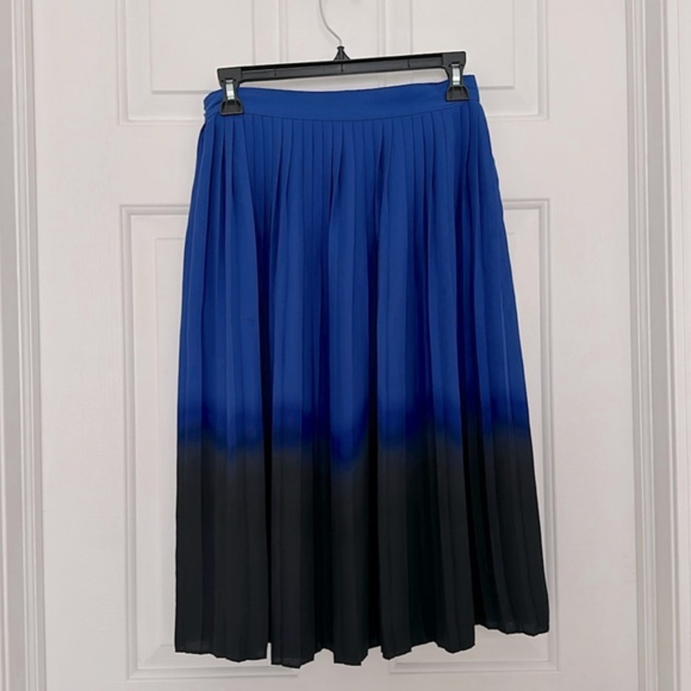DKNY Pleated Ombré Midi Skirt 💙🖤